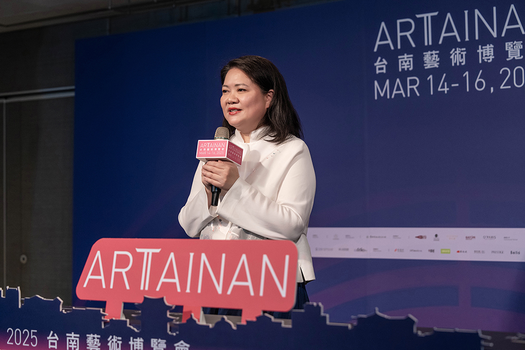 ART TAINAN 2025 台南藝術博覽會開幕式 – 畫廊協會理事長陳菁螢致詞